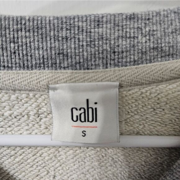 CAbi V Neck Sweatshirt Size Small - Picture 4 of 4
